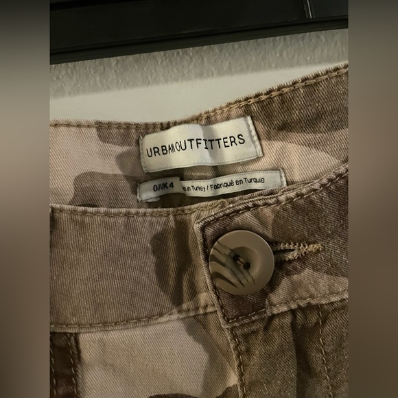 Urban Outfitters Brown Camo Cargo Pants - Picture 5 of 6